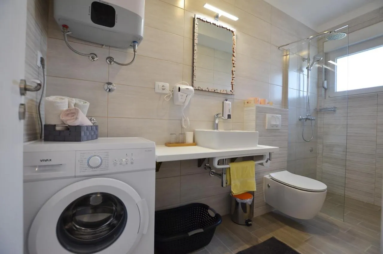 Katy Apartment Rovinj 0*,